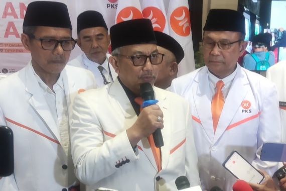 45 Tokoh Dilantik Menjadi Anggota Dewan Pakar PKS, 27 Berasal dari Purnawirawan TNI - JPNN.COM
