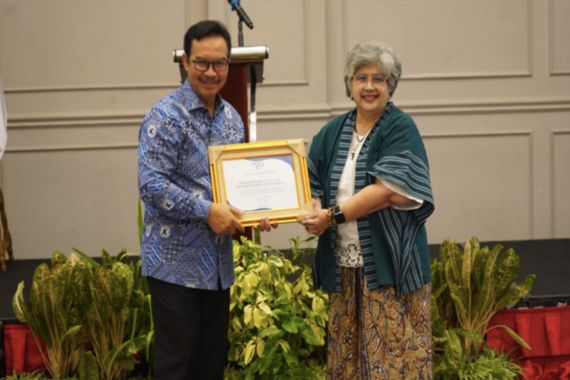 37 Tahun John Hopkins Dukung Program KB, Penduduk Indonesia Tumbuh Seimbang - JPNN.COM