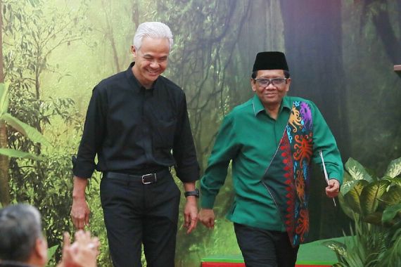 Mahfud MD: Mas Ganjar Figur Pemimpin Merakyat dan Berani - JPNN.COM