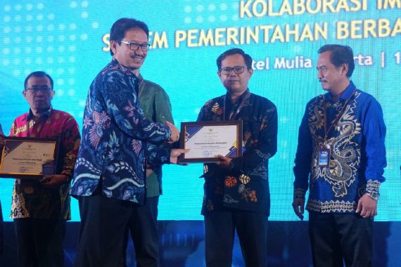 Pemkab Bojonegoro Raih Penghargaan dari Kemenkominfo - JPNN.COM
