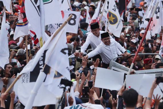 Sukacita Sukarelawan Anies Memulai Gelombang Perubahan dari KPU - JPNN.COM