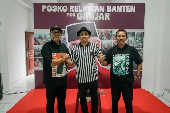 Abuya Muhtadi Putuskan Dukungan, Juragan Yakini Ganjar-Mahfud Juara di Tanah Jawara - JPNN.COM
