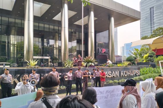 RI2 Desak KPK Segera Tetapkan Para Tersangka Dugaan Korupsi di Lamongan - JPNN.COM
