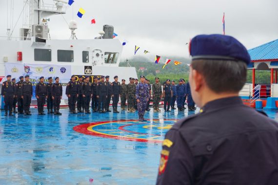 Bea Cukai Perkuat Sinergi dengan Aparat Penegak Hukum untuk Pengawasan Laut di Ambon - JPNN.COM