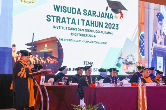 Rektor ISTA Jakarta Ingatkan Wisudawan Penting Memiliki Integritas dan Etika - JPNN.COM