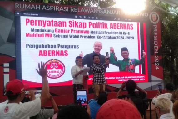 Zaini Makarim Ajak Abernas Menangkan Ganjar-Mahfud di Pilpres 2024 - JPNN.COM