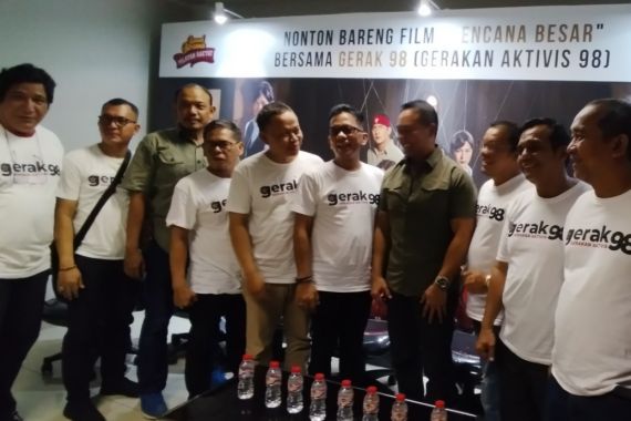 Andika Perkasa & Aktivis 98 Nobar Rencana Besar, Sutradara Antusias - JPNN.COM