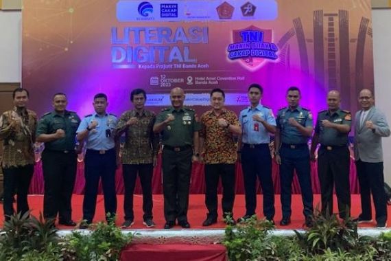 TNI Aceh Prioritaskan Literasi Digital bagi Prajurit, Tingkatkan Keamanan - JPNN.COM