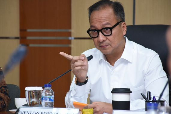 Kemenperin Sentil KPBB, Dinilai Tidak Paham soal Emisi Mobil Listrik, Hybrid & ICE - JPNN.COM