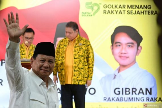 Prabowo Ungkap Alasan Gibran bin Jokowi Tak Hadiri Deklarasi Cawapres - JPNN.COM