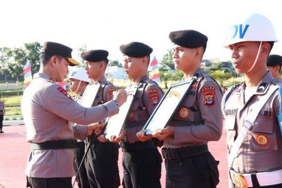 Irjen Daniel Pecat 1 Perwira dan 7 Bintara yang Sudah Coreng Nama Baik Polri - JPNN.COM