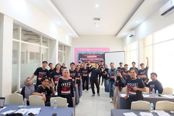 Workshop Film Bulanan 'Menuju Film Komersial' Sukses Digelar di Palu - JPNN.COM