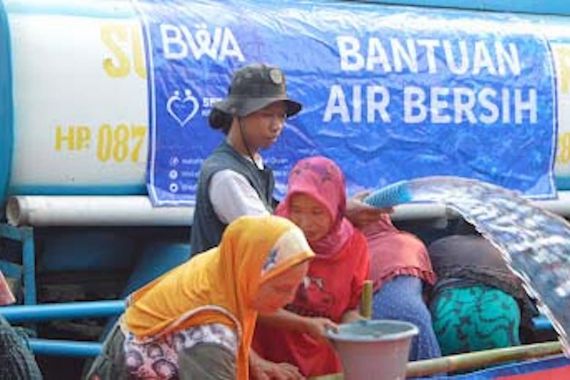 BWA Distribusikan Bantuan Air Bersih Tahap Kedua di Pandeglang - JPNN.COM