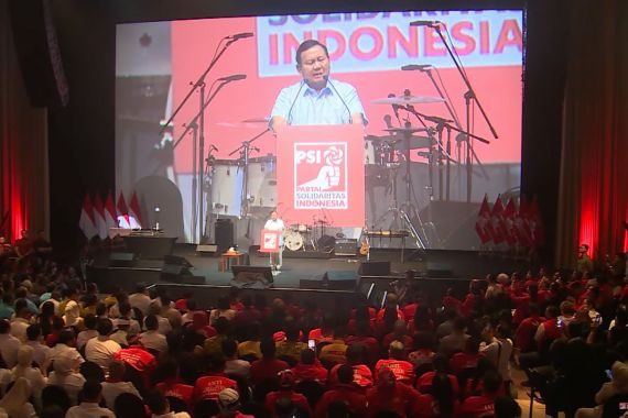 Happy Dapat Dukungan PSI, Prabowo Sebut Dirinya Tim Jokowi - JPNN.COM