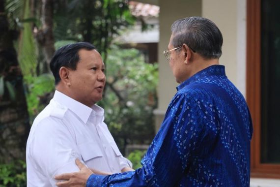 Sebelum ke KPU, Prabowo Temui SBY, Ini yang Dibicarakan - JPNN.COM