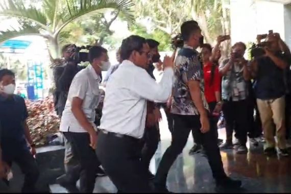 Mahfud Ikut Rapat Bareng Timses Setelah Resmi Jadi Bacawapres Pendamping Ganjar - JPNN.COM