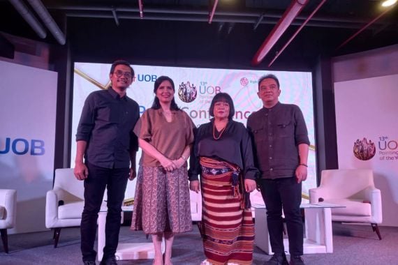 Perupa dari Bali Memenangkan 13th UOB Painting Of The Year (Indonesia) Award - JPNN.COM