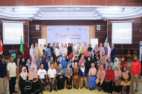 Prudential Sosialisasi Literasi Finansial untuk Kaum Perempuan di Indonesia Timur - JPNN.COM