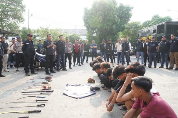 Lihat, 10 Pemuda Tawuran di Koja Ditangkap Polisi - JPNN.COM