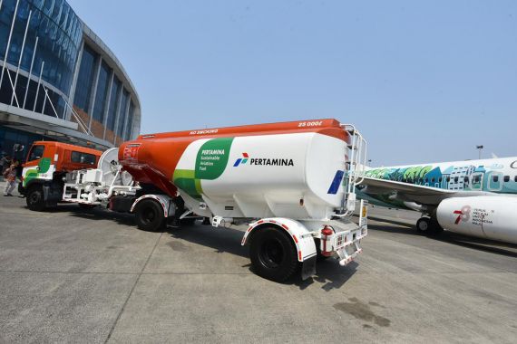 Pertamina Sustainable Aviation Fuel Menjadi Bukti Transisi Energi Industri Aviasi - JPNN.COM