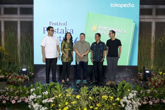 Berantas Buku Bajakan, Tokopedia Meluncurkan Festival Pustaka Sastra - JPNN.COM