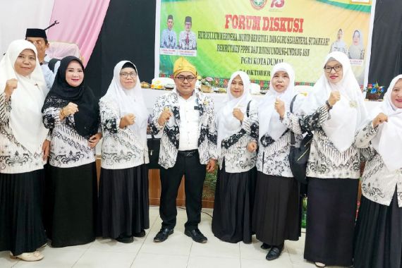 PGRI: PP Turunan UU ASN Sebaiknya Menghilangkan Sistem Kontrak PPPK  - JPNN.COM