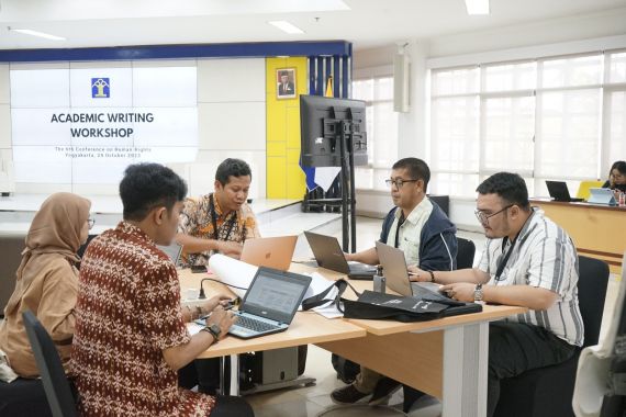 Upayakan Peningkatan Kualitas Jurnal, BSK Kumham Andalan Workshop Penulisan - JPNN.COM