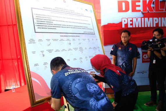 Polri & Media Teken Deklarasi Kawal Pemilu Damai 2024 demi Pesta Demokrasi Bermartabat - JPNN.COM