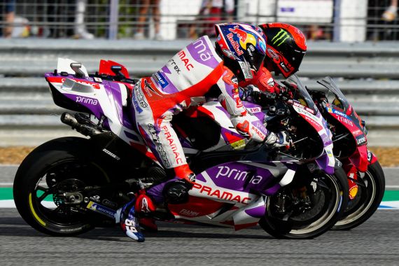 Manajer Ducati Ungkap Perbedaan Francesco Bagnaia dan Jorge Martin, Oh Ternyata - JPNN.COM