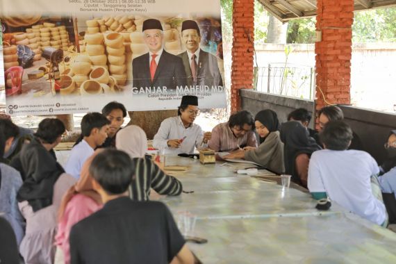 Berkat Santri Ganjar, Mahasiswa Bisa Buka Peluang Usaha Melalui Olahan Bambu - JPNN.COM