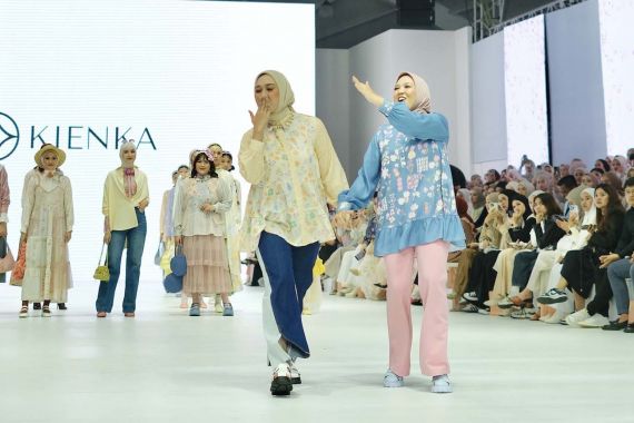 Kienka Hadirkan Koleksi Runaway To Reality di JFW 2024 - JPNN.COM