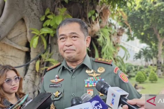 Letjen TNI Maruli Simanjuntak: Dokter Berharap Pak Luhut tidak Terlalu Bekerja Keras - JPNN.COM