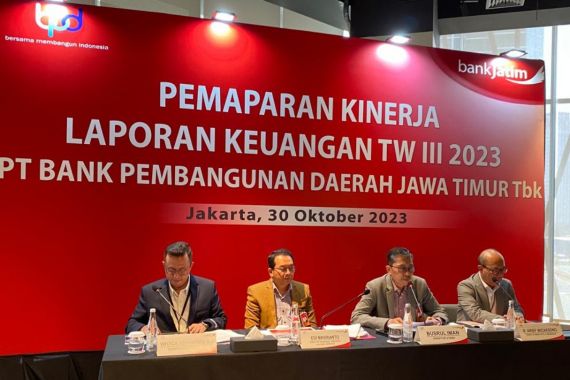 Triwulan III 2023, Bank Jatim Makin Agresif Salurkan Kredit - JPNN.COM