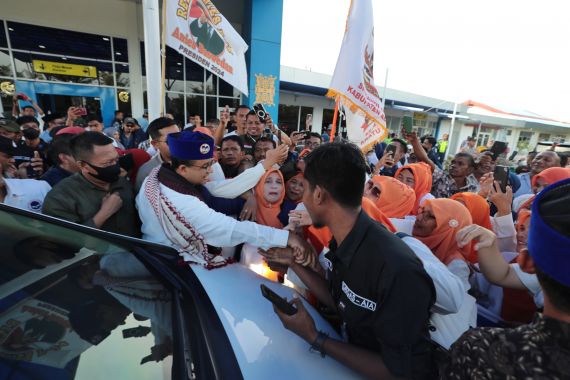 Kembali ke Aceh, Anies Baswedan Dapat Sambutan Meriah dari Masyarakat - JPNN.COM