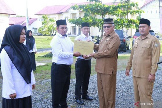 39 PPPK Aceh Barat Terima SK Pengangkatan - JPNN.COM