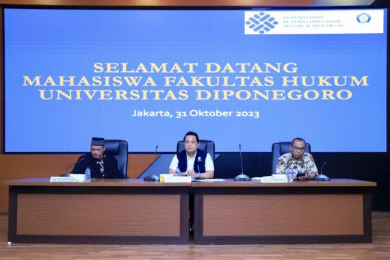 Kemnaker Berkomitmen Terus Tingkatkan Kualitas Tenaga Kerja Indonesia - JPNN.COM