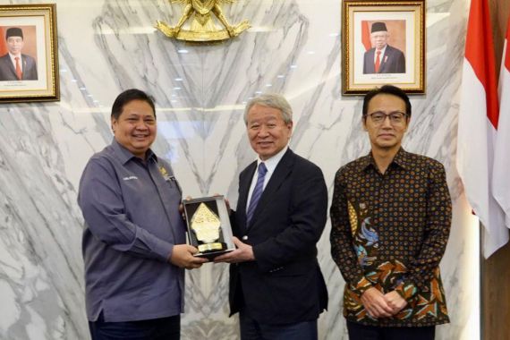 Di Depan Presiden JICA, Menko Airlangga: Pemerintah Indonesia Dukung Keberlanjutan Proyek MRT - JPNN.COM