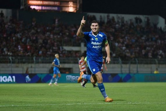 Persib Bandung Menakutkan, 11 Pertandingan Tak Terkalahkan - JPNN.COM