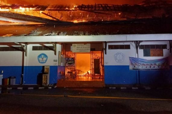 Kebakaran SD Sumbangsih Jaksel, Ini Penyebabnya - JPNN.COM