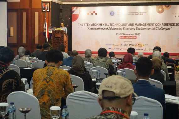 EMTC ITB 2023: Ekonomi Sirkular Mencegah Kerusakan Bumi - JPNN.COM