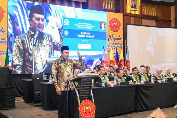 Fadel Muhammad Dorong Sarjana Baru Berani jadi Entrepreneur - JPNN.COM