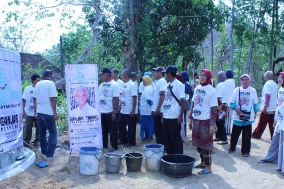 Pandawa Ganjar Jawab Langsung Keluhan Masyarakat yang Terdampak Kemarau Panjang - JPNN.COM