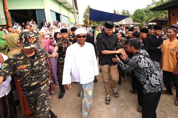 Ide Ganjar Mewujudkan Amanat UU Pesantren demi Kemajuan Ponpes - JPNN.COM