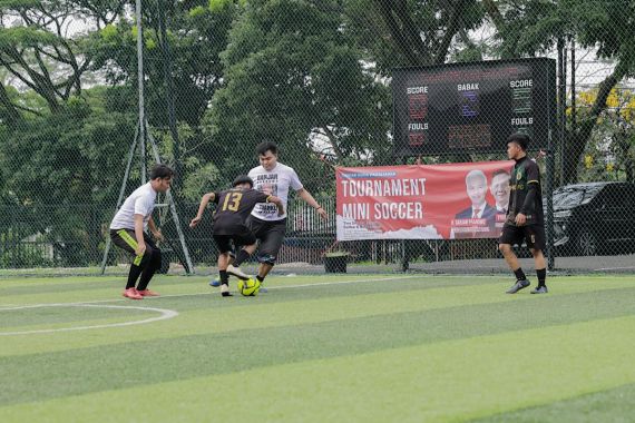 Gelorakan Pola Hidup Sehat, Ganjar Padjajaran Gelar Turnamen Mini Soccer di Sukabumi - JPNN.COM
