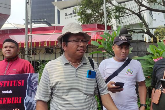 Menjelang Putusan MKMK, Koalisi Rakyat Sipil Kawal MK Gelar Unjuk Rasa - JPNN.COM