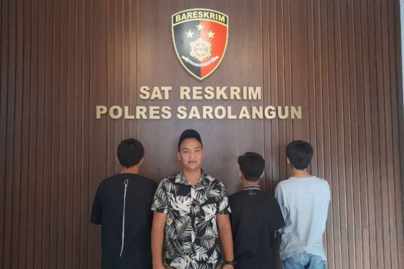 3 Remaja Pelaku Pembacokan Siswa dan Guru Serahkan Diri ke Polisi - JPNN.COM