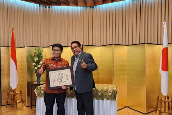 Berperan dalam Pemahaman Sejarah Indonesia-Jepang, Bonnie Triyana Raih Reiwa Award - JPNN.COM