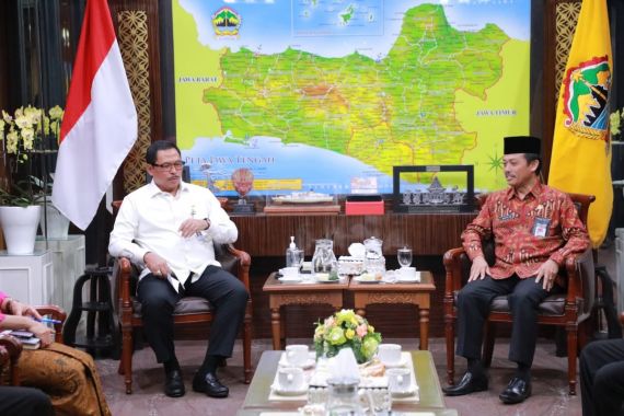 Pj Gubernur Jateng Ajak Semua Pihak Jaga Toleransi & Kerukunan Beragama Selama Pemilu 2024 - JPNN.COM