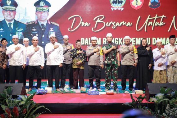 6 Umat Beragama Doa Bersama demi Mewujudkan Pemilu Damai - JPNN.COM