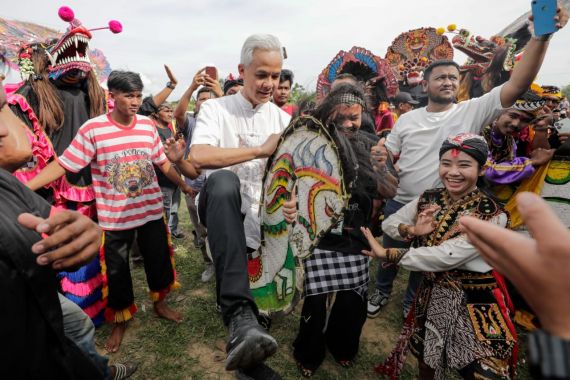 Ganjar Dukung Penuh Pembangunan Seni dan Budaya Indonesia - JPNN.COM